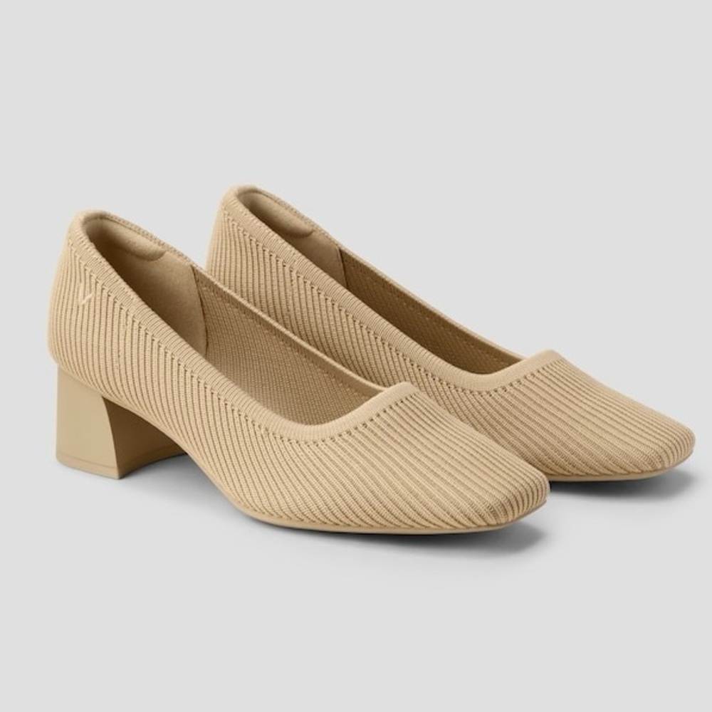 Vivaia Melody Women's Tan Camel nude peach Block Heel Shoes pump work size 9/40